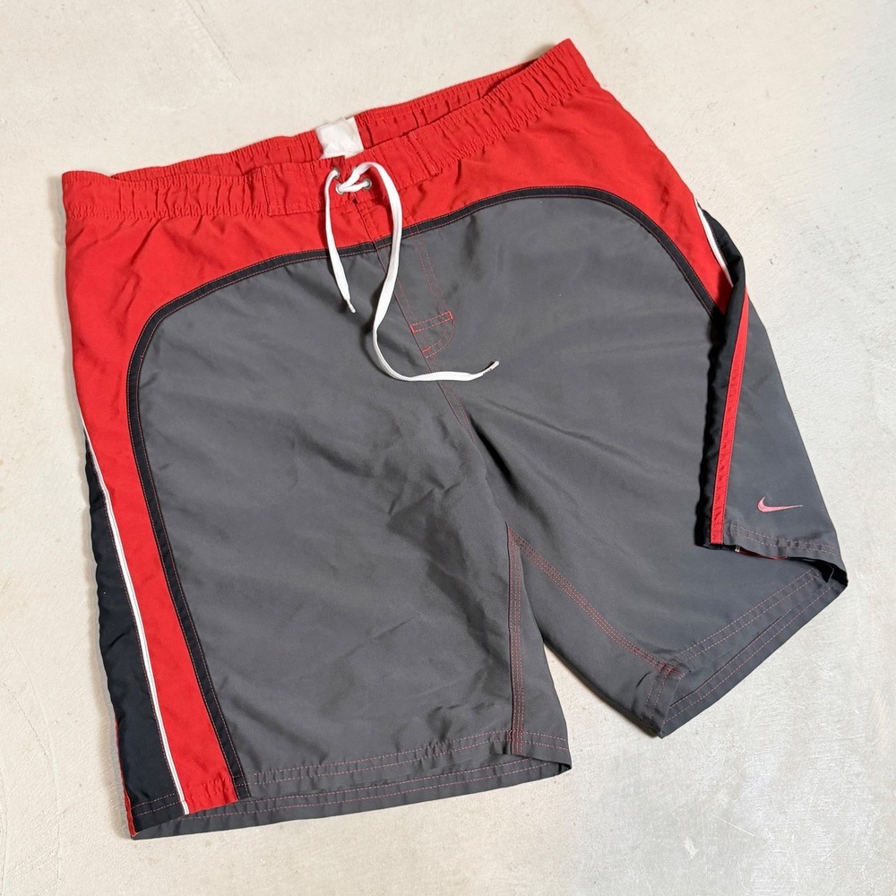 Nike Mens Swim Trunks Grey Red Colorblock Board Shorts Mesh Lined Size XL